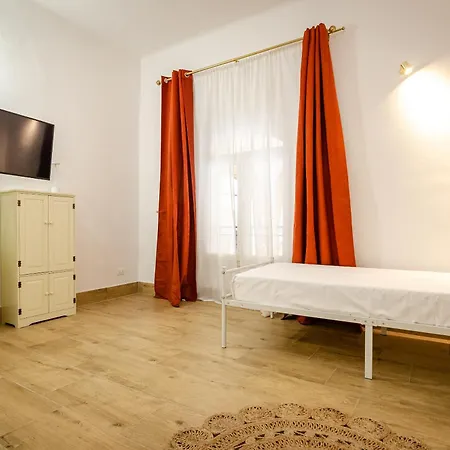 Dimora Indipendenza Apartman *